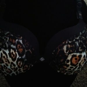 Victoria secret bra new with tag 32c
